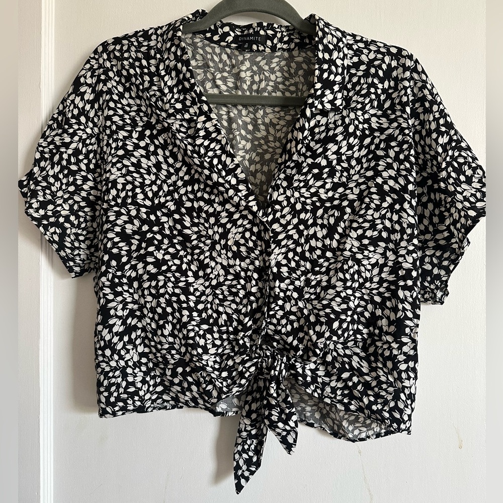 Floral button up cropped blouse